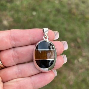 Vintage Sterling Silver Black Onyx & Tigers Eye Inlay Alicia Pendant